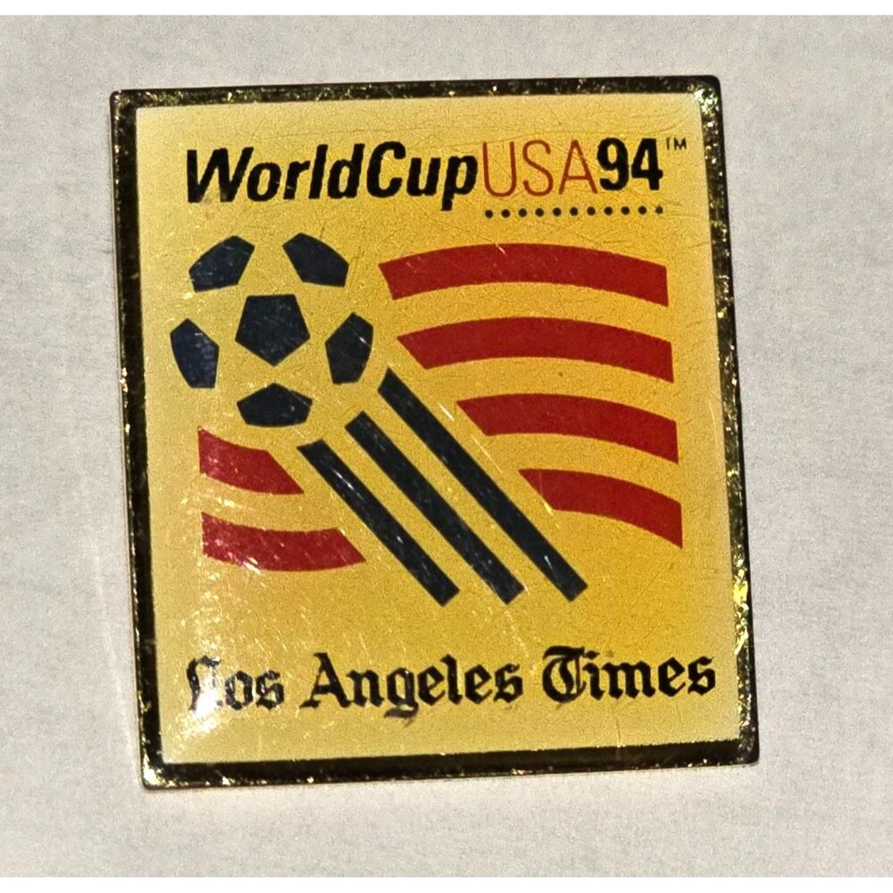Worldcup USA 94 Los Angeles Times Collectible Enamel Pin Vintage Soccer BA12